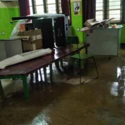 பாடசாலையில் ஏற்பட்ட இயற்கை அனர்த்தம்